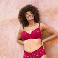 Soutien-gorge Emboîtant Armatures - Rouge -Lemon Curve Soldes Magasin 564arum saison7056461564persian red8 3426488 5 1140x1140