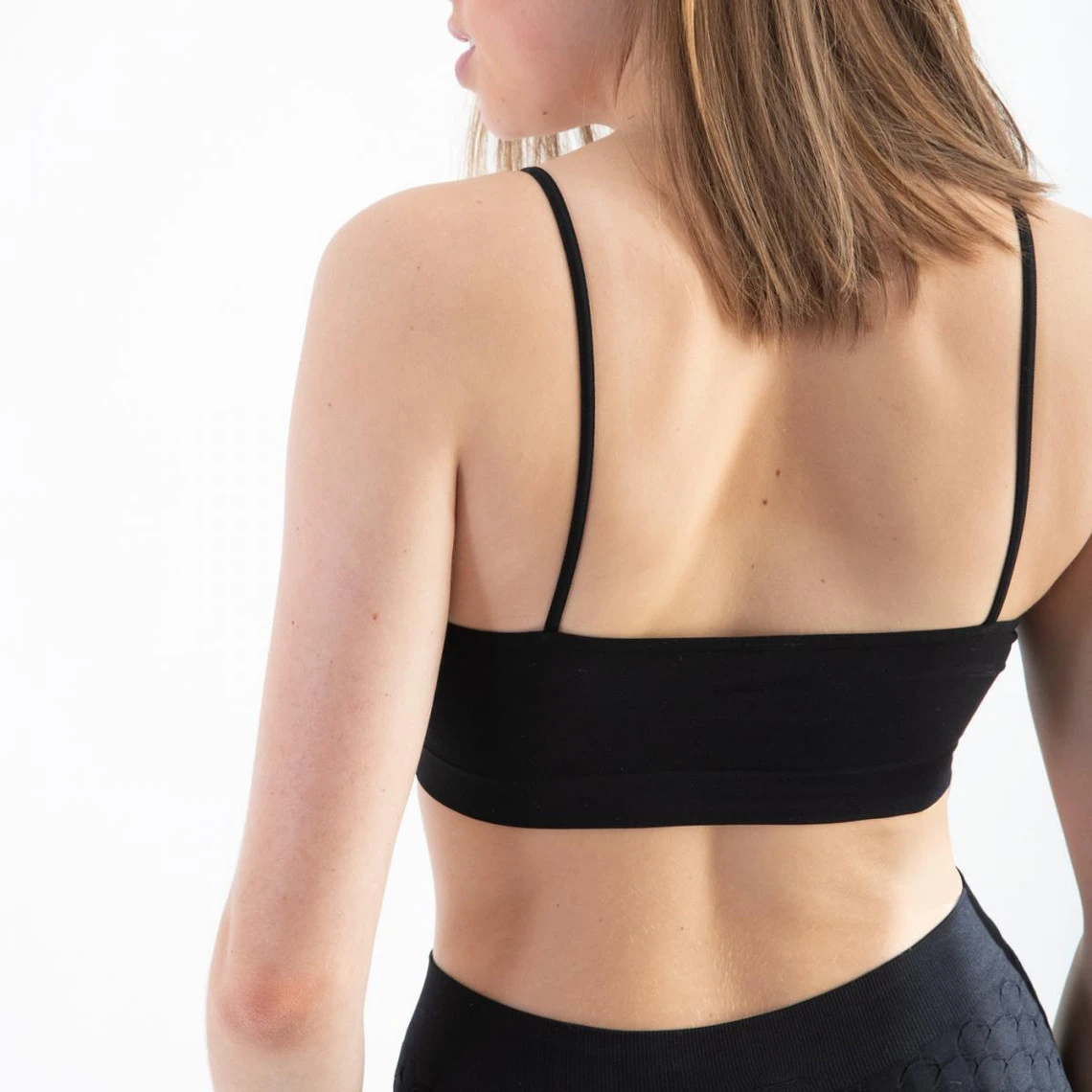 Brassière Raffermissante Confort Fines Bretelles Noire 3 Brassière Raffermissante Confort Fines Bretelles Noire – Image 3