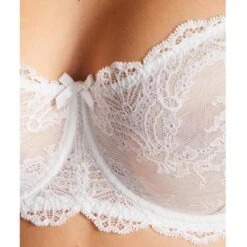 Aubade Soutien-gorge Corbeille Confort Armatures Nacre -Lemon Curve Soldes Magasin soutien gorge corbeille confort armatures nacre 1208611 2 1200x1200