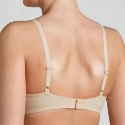 Triumph Soutien-gorge Armaturé - Chair -Lemon Curve Soldes Magasin soutien gorge emboitant armatures chair 1174507 2 1200x1200