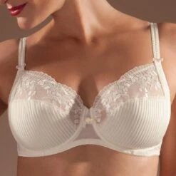 Chantelle Soutien-gorge Emboîtant Armatures Ivoire