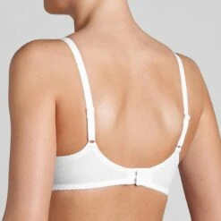 Triumph Soutien-gorge Emboitant Sans Armatures Blanc -Lemon Curve Soldes Magasin soutien gorge emboitant sans armatures blanc 1207973 3 1200x1200