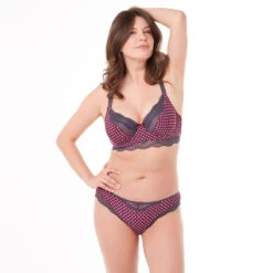 Soutien-gorge Grand Maintien C, D Et E Bordeaux/gris Dali POMM'POIRE - Bordeaux 6 Soutien-gorge Grand Maintien C, D Et E Bordeaux/gris Dali POMM'POIRE - Bordeaux -Lemon Curve Soldes Magasin soutien gorge grand maintien c d et e bordeauxgris dali pommpoire rouge 1180889 3 1140x1140