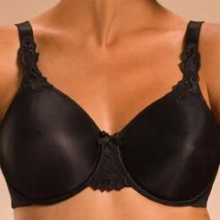 Chantelle Soutien Gorge Moulé Minimizer Noir