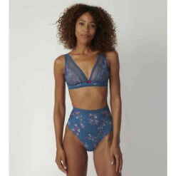 Triumph Soutien-gorge Sans Armatures Bleu 8 Triumph Soutien-gorge Sans Armatures Bleu -Lemon Curve Soldes Magasin soutien gorge sans armatures bleu 3299694 4 1140x1140