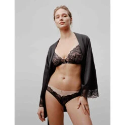 Chantelle Soutien-gorge Sans Armatures - Noir -Lemon Curve Soldes Magasin soutien gorge sans armatures noir 3405632 6 1140x1140