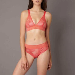 Soutien-gorge Triangle Sans Armature Rouge -Lemon Curve Soldes Magasin soutien gorge triangle sans armature rouge 1197735 4 1140x1140