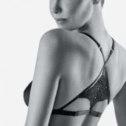 Aubade Soutien-gorge Triangle Sans Armatures En Satin - Noir 12 Aubade Soutien-gorge Triangle Sans Armatures En Satin - Noir -Lemon Curve Soldes Magasin soutien gorge triangle sans armatures en satin noir 3207798 2 1200x1200